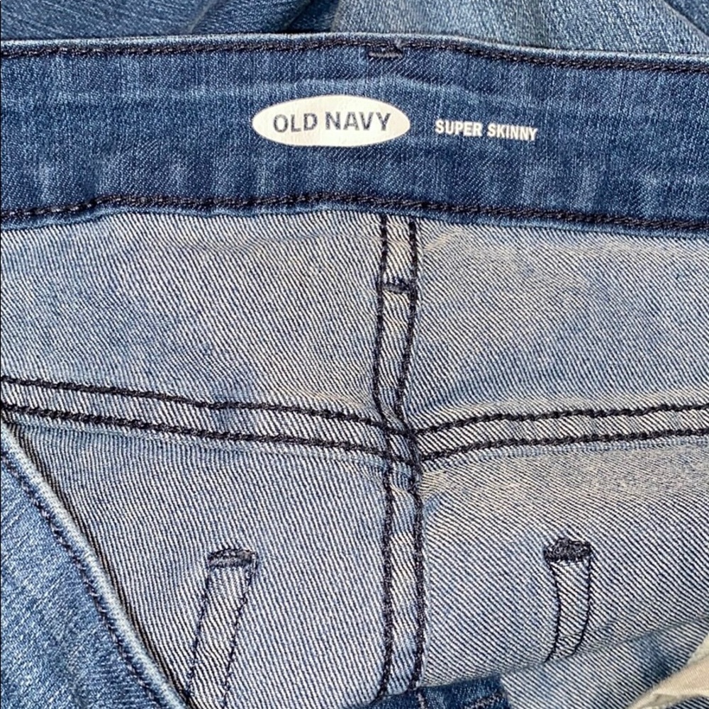 Old Navy - Picture 3 of 4